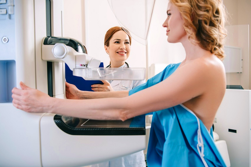 Menos de 35% das brasileiras acima de 45 anos fizeram mamografia